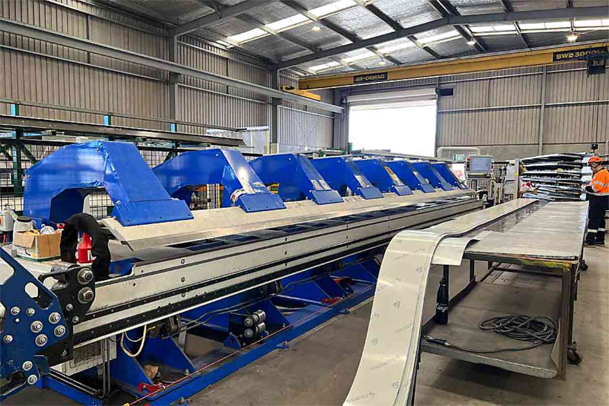 cnc steel folding machine manufacturing shed components CNC steel folding machine manufacturing precision shed components